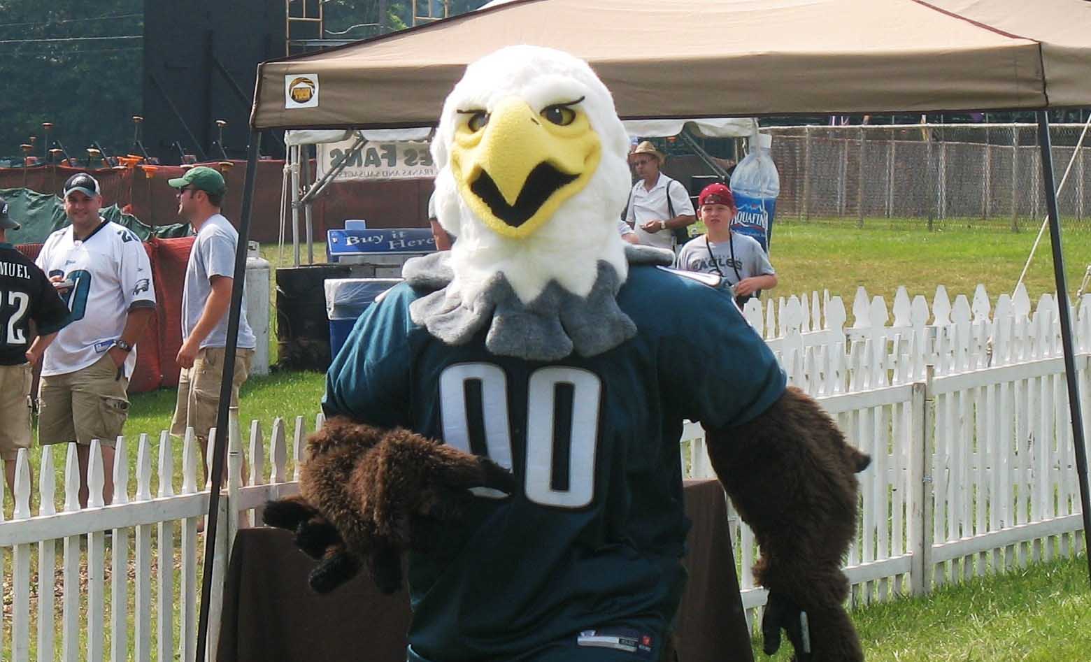 Swoop, mascote do Philadelphia Eagles