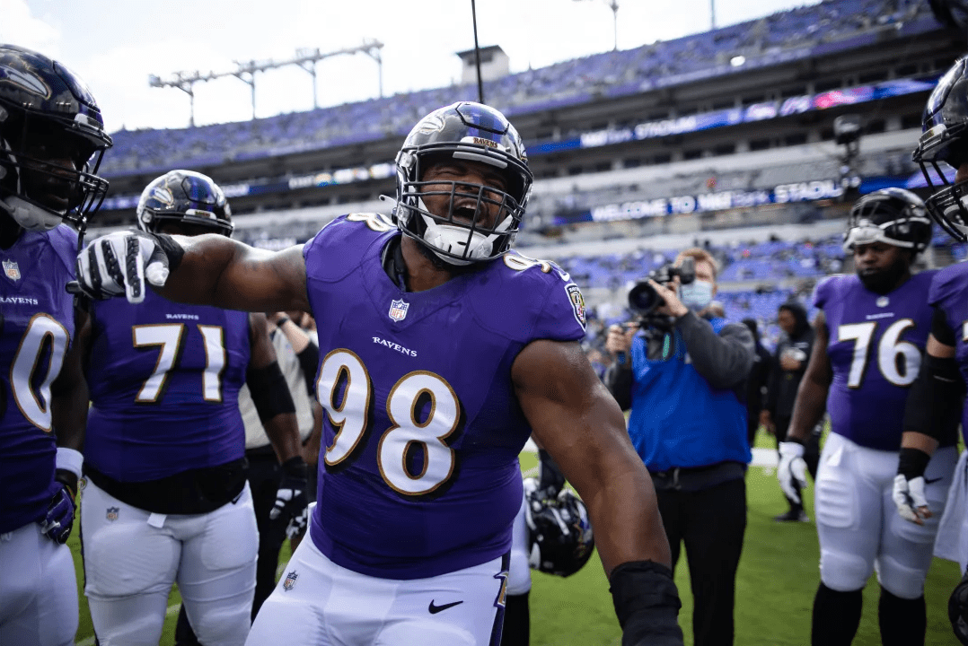 Brandon Williams animado a defesa do Baltimore Ravens