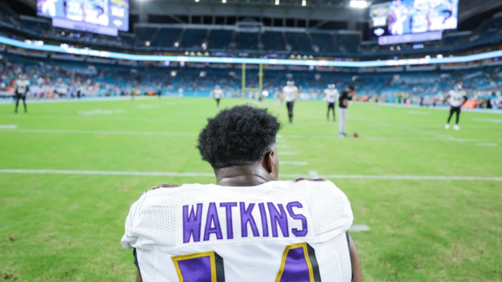 Sammy Watkins na endzone em partida pelo Baltimore Ravens