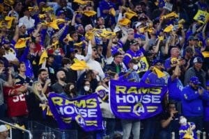 Torcedores dos Rams nas arquibancadas do SoFi Stadium