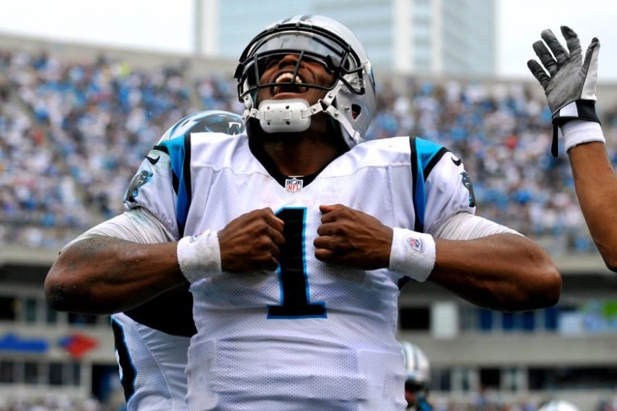 Após ser dispensado pelos Panthers, Cam Newton busca uma nova franquia para retomar a carreira. Será que ele conseguirá reencontrar o nível de MVP?