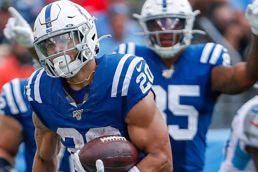 33329737-cf94-451b-8cc4-0bbbdf190e6f-Colts_at_Titans_MK78