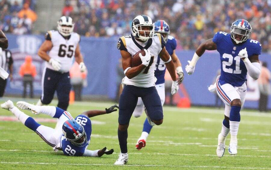 EAST RUTHERFORD, NJ - NOVEMBER 05:  Robert Woods #17 of the Los Angeles Rams scores a touchdown as  Nat Berhe #29 of the New York Giants misses the tackle in the second quarter during their game at MetLife Stadium on November 5, 2017 in East Rutherford, New Jersey.  (Photo by Al Bello/Getty Images)