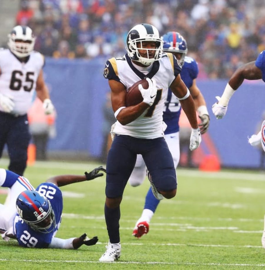 EAST RUTHERFORD, NJ - NOVEMBER 05:  Robert Woods #17 of the Los Angeles Rams scores a touchdown as  Nat Berhe #29 of the New York Giants misses the tackle in the second quarter during their game at MetLife Stadium on November 5, 2017 in East Rutherford, New Jersey.  (Photo by Al Bello/Getty Images)