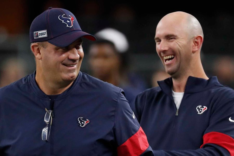 Bill O'Brien GM/HC ao lado de Jack Easterby VP de operações de futebol.