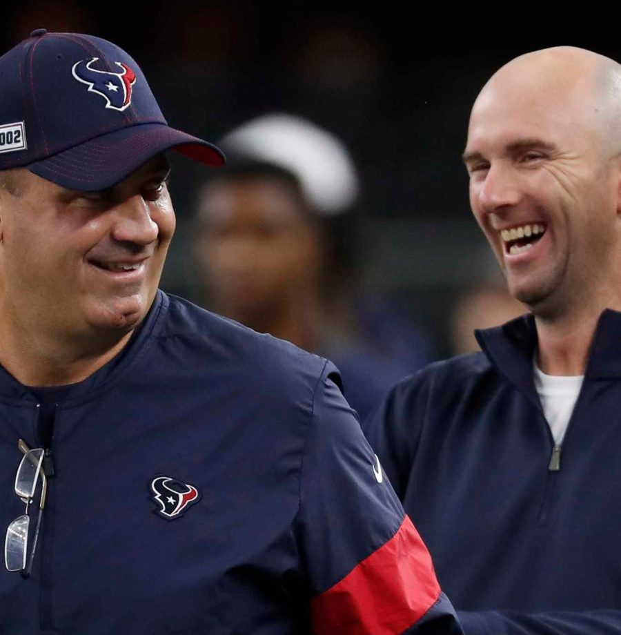 Bill O'Brien GM/HC ao lado de Jack Easterby VP de operações de futebol.
