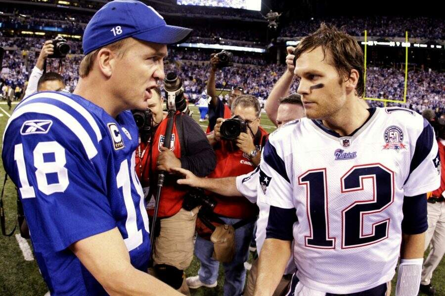 Tom Brady x Peyton Manning foi uma das maiores rivalidades da história da NFL, cada um sendo brilhante na sua maneira, mas quem foi o maior?