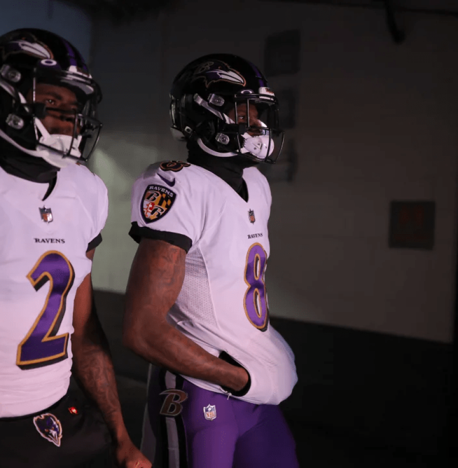 Lamar Jackson e Tyler Huntley estiveram e mcampo pelo Baltimore Ravens