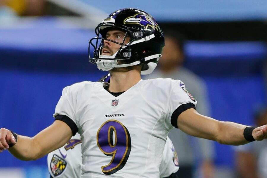 Ravens-kicker-Justin-Tucker-sets-NFL-record-with-66-yard-FG-to-beat-Lions