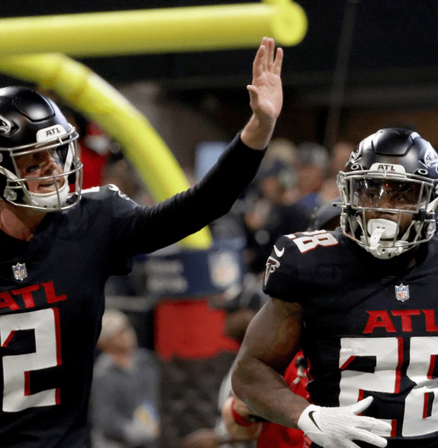 falcons-play-action-003-large (2)