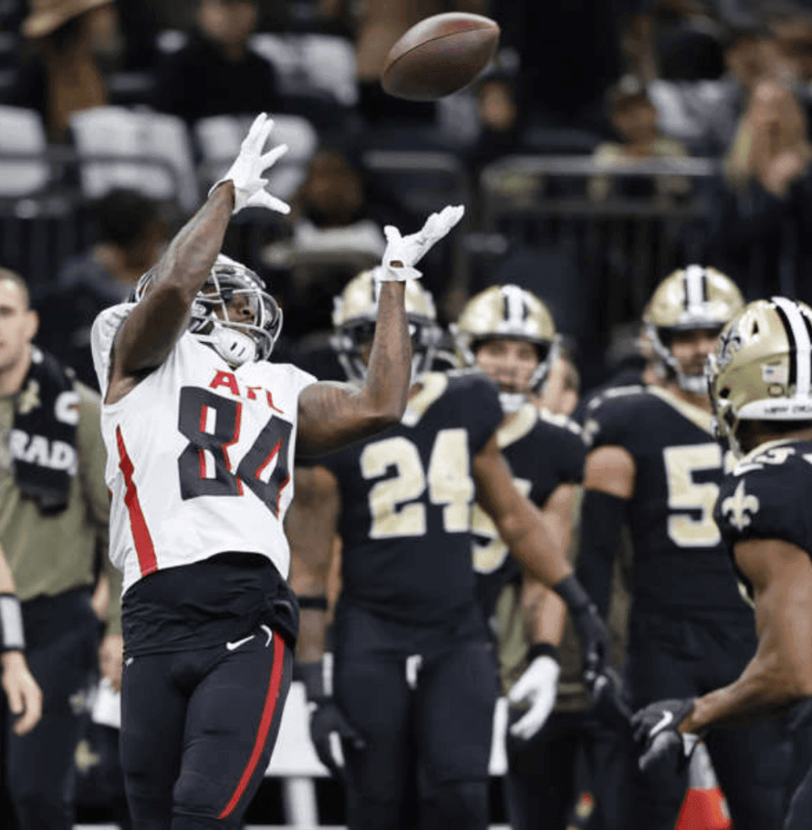 falcons-play-action-003-large (4)