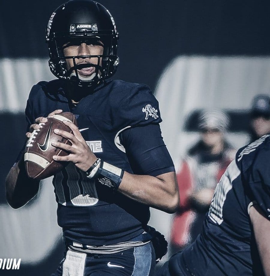 Na última Quinta-Feira (23), os Packers subiram no Draft e selecionaram o Quarterback Jordan Love com a 26° escolha geral. Explicaremos os prováveis motivos