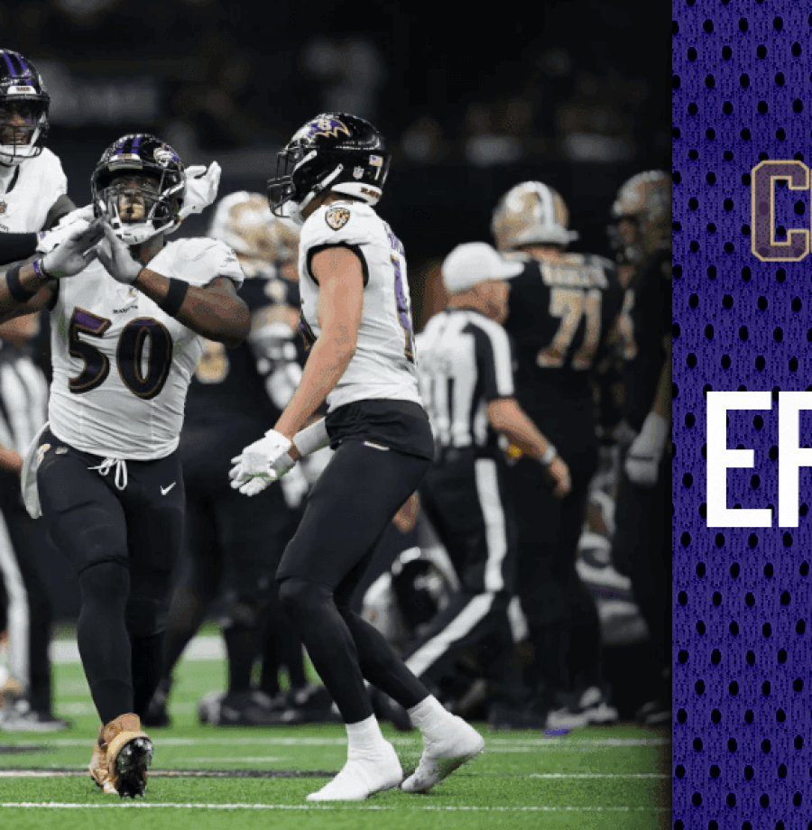 Justin Houston comemorando com a defesa do Baltimore Ravens