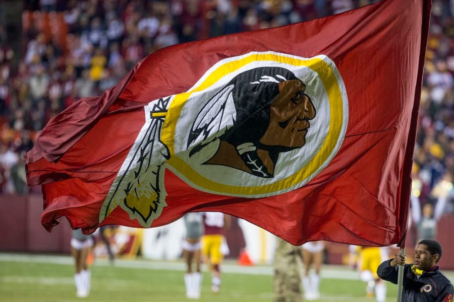 Ao que tudo indica, o Washington Redskins vai mudar de nome. Mas outros times da NFL já fizeram isso antes. Conheça quais são.